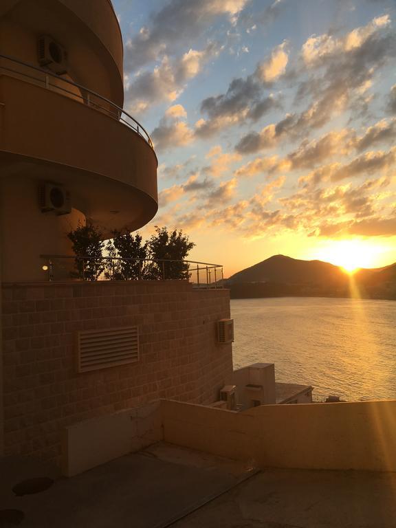 Luxury Apartments Trend Budva Bagian luar foto